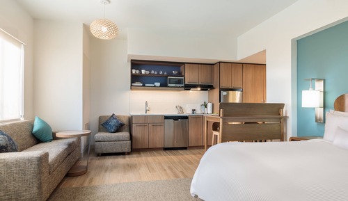 Studio, 1 King Bed (Mobility/Hearing Accessible, Tub)