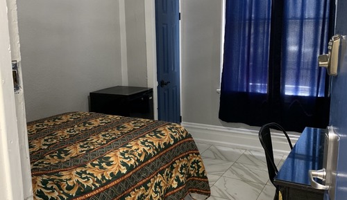 Room, 1 Double Bed, Shared Bathroom