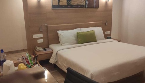 Junior Studio Suite