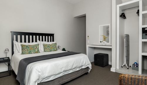 Luxury Apartment, 1 Bedroom, Kitchenette, Mountain View (Kalahari 1)
