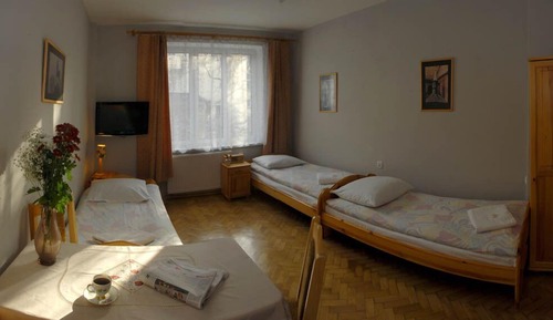 Economy Triple Room, 1 Bedroom (2A)