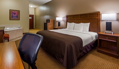 Suite, 1 King Bed, Non Smoking, Jetted Tub