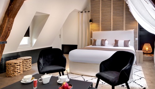 Annexe Maison des Ducs - Studio - 7 Rue Verrerie, 3rd floor, stair access only