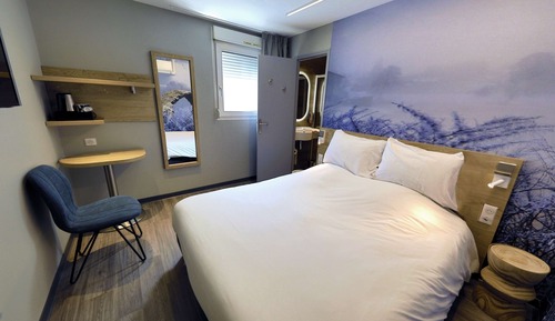 Standard Room, 1 Queen Bed, Non Smoking