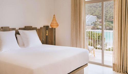 Suite, 1 King Bed, Sea View