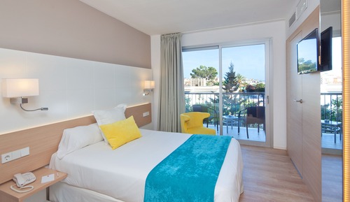 Single Room, Balcony