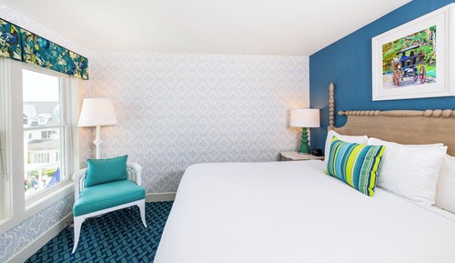 Premium Room, 1 King Bed, Lake View
