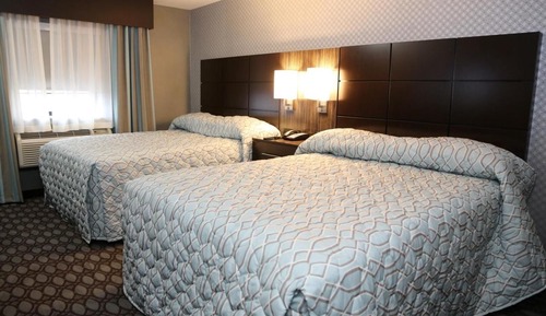 Deluxe Room, 2 Queen Beds, Smoking