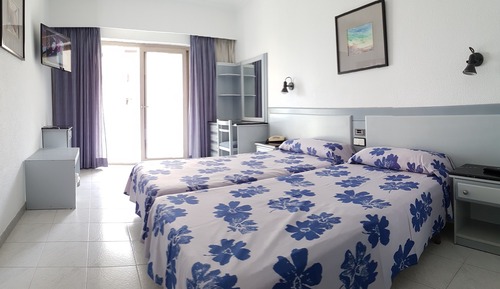 Double Room, Balcony
