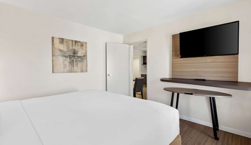 Executive Suite, 1 Queen Bed, Non Smoking
