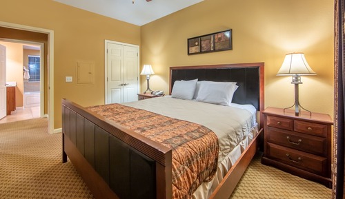 Studio, 1 Queen Bed
