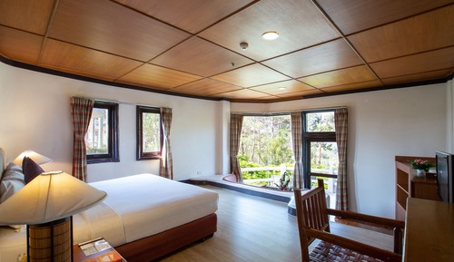 Panoramic Room, Garden View