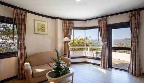 Panorama Executive Upper View