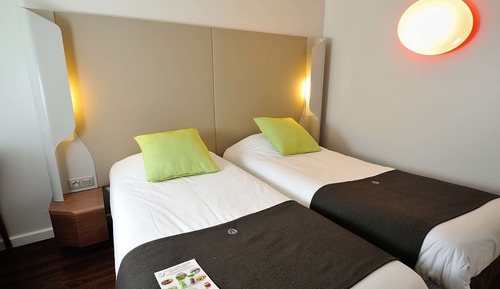 Next Generation, Room, 2 Twin Beds