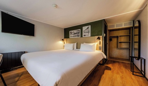 Superior Room, 1 King Bed