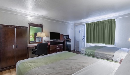 Standard Room, 2 Queen Beds, Non Smoking