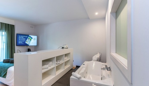 Deluxe Double Room, Hot Tub