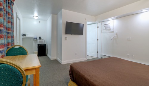 Senior Room