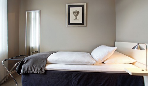 Deluxe Single Room