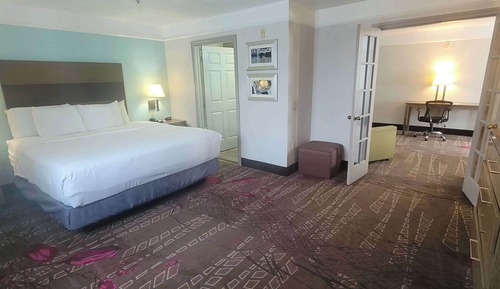 Family Suite, Multiple Beds, Non Smoking, Refrigerator & Microwave