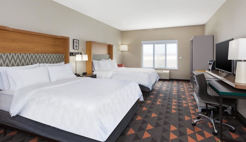 Standard Room, 2 Queen Beds, Accessible Bathtub (Communications, Accessible Tub)