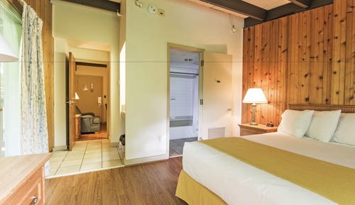 Suite, 1 Queen Bed