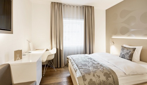 Classic Single Room Countryside View