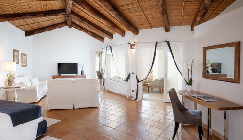 Superior King Suite