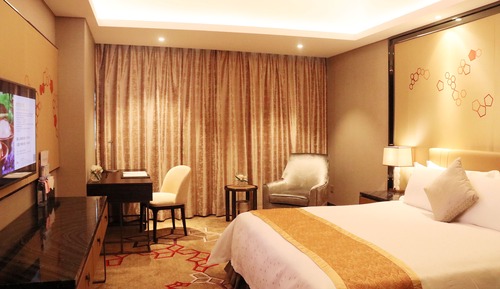 Luxury Room, 1 King Bed 