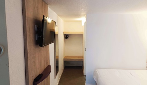Room, Multiple Beds