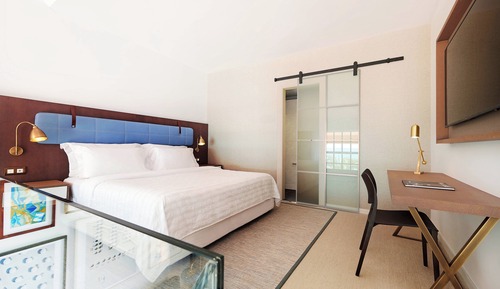 Suite, 1 King Bed, Non Smoking, Terrace (Beachfront)