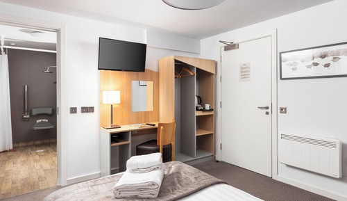 Single Room, Accessible