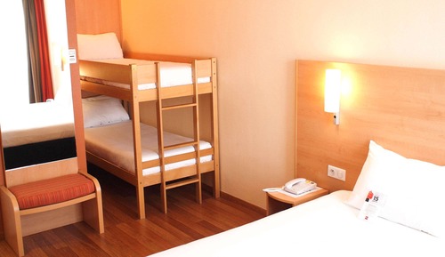 Room, Connecting Rooms