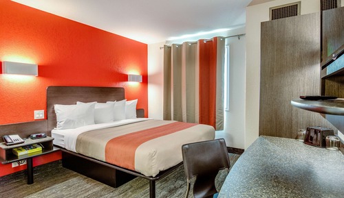 Standard Room, 1 Queen Bed, Accessible, Non Smoking
