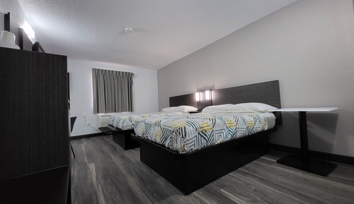 Deluxe Room, 2 Double Beds, Non Smoking, Refrigerator & Microwave