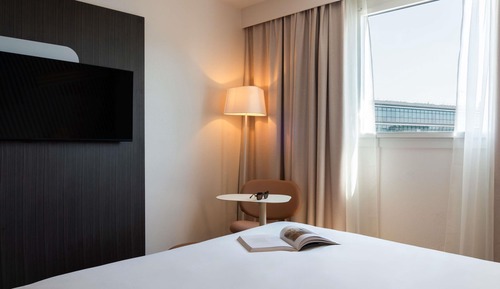 Comfort Room, 1 Double Bed, Garden View