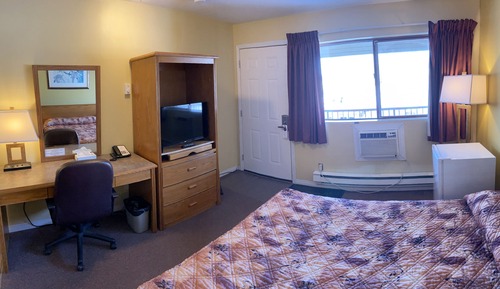 Room, Kitchenette
