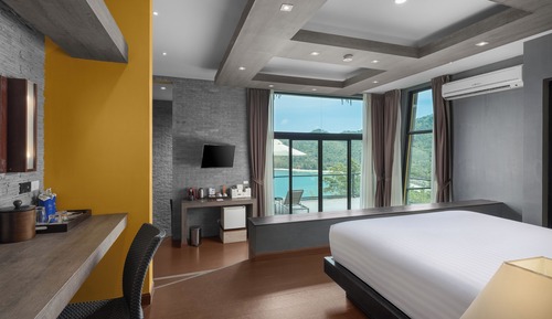 Deluxe Jacuzzi Grande, Sea View