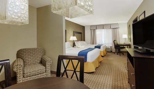 Suite, 2 Queen Beds, Accessible (Communication, Accessible Tub)