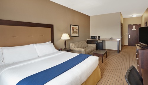 Suite, 1 King Bed, Accessible (Mobility, Accessible Tub)