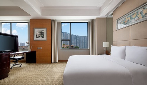 Suite, 1 King Bed