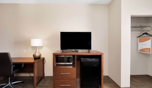 Suite, 1 King Bed with Sofa bed, Non Smoking