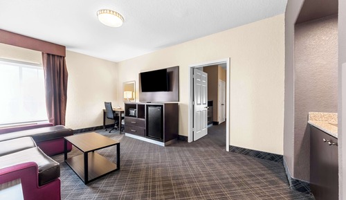 Suite, 1 King Bed, Non Smoking, Refrigerator & Microwave
