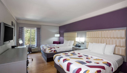 Room, 2 Queen Beds