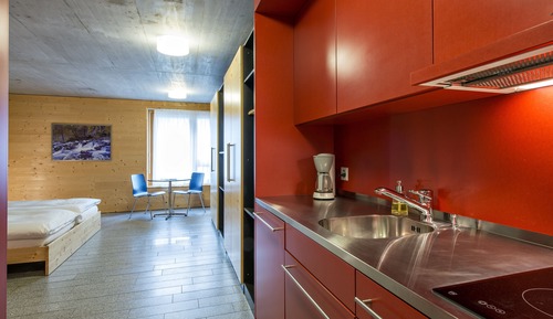 Standard Studio, Kitchenette
