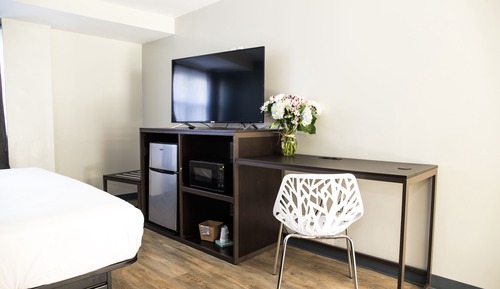 Standard Room, 1 King Bed, Non Smoking