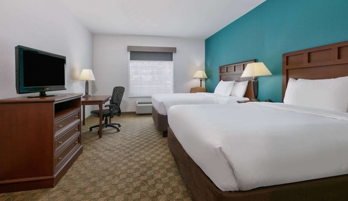 Room, 2 Queen Beds, Non Smoking