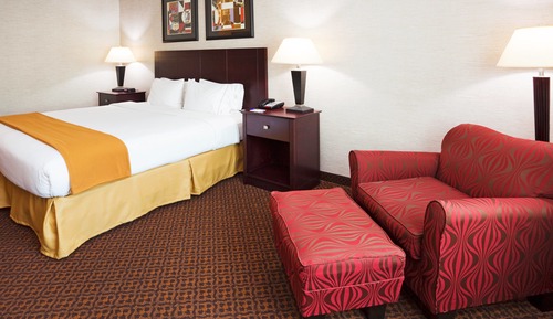 Standard Room, 1 King Bed (Extra Floor Space)
