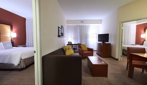 Suite, 2 Bedrooms (Mobility/Hearing Accessible, Tub)