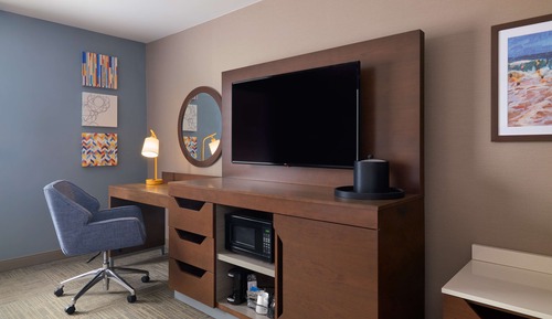 Standard Room, 1 King Bed